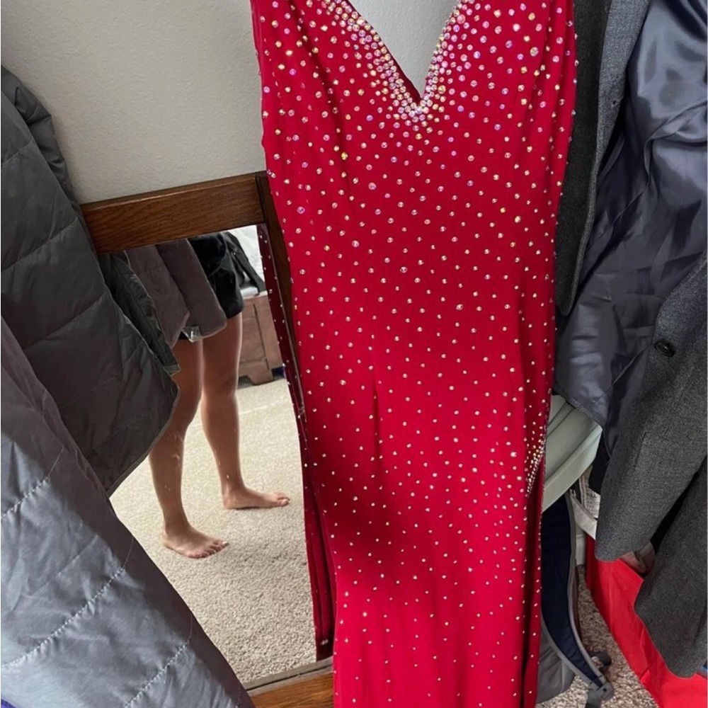 Prom dresses - Picture 2 of 7